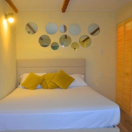 Homey Vacation And Carrental 빌렘스타트 외부 사진